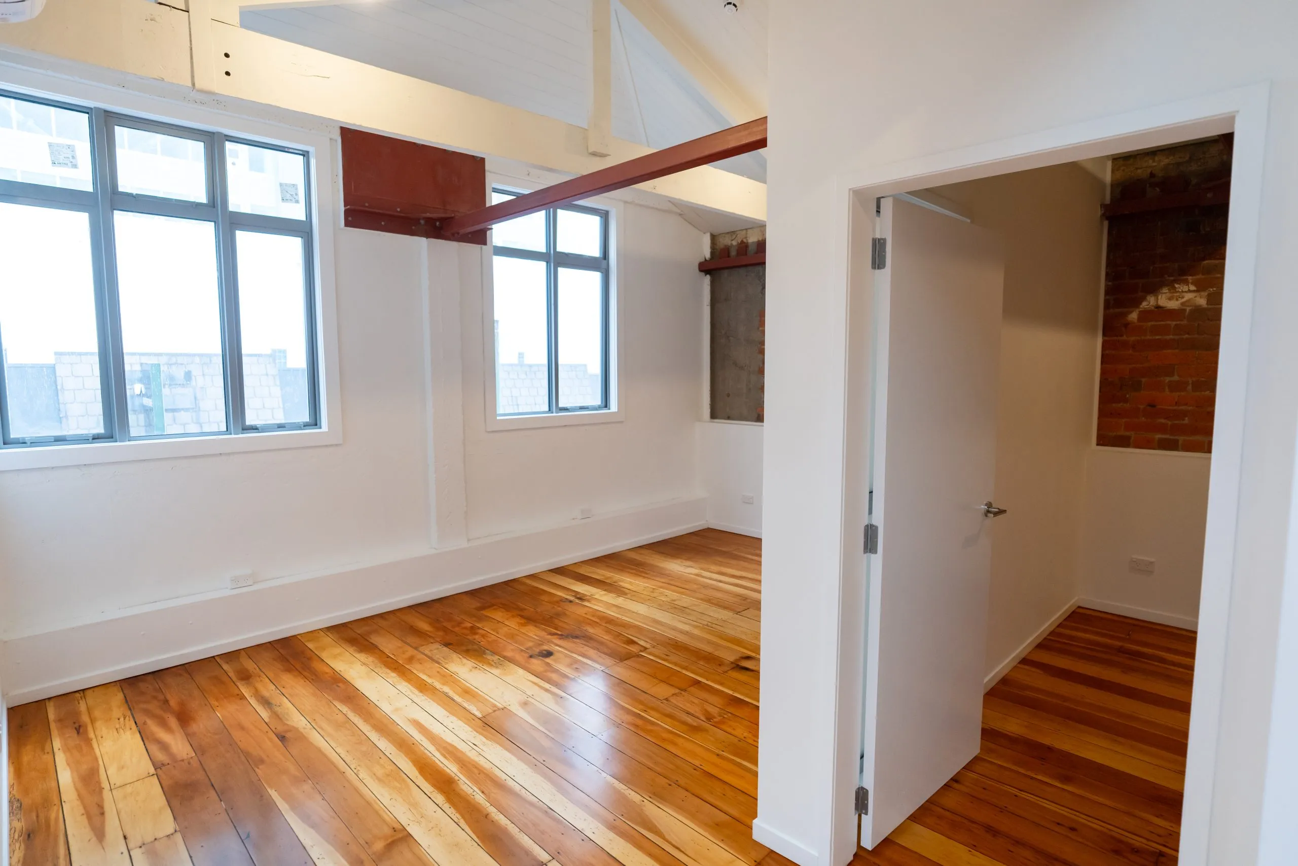 Gallery Image 13